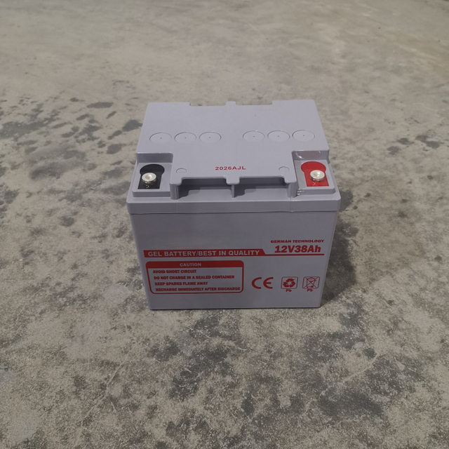 Аккумулятор 12 В, 38 Ач | Идеально подходит для небольших солнечных систем и автономного домашнего освещения