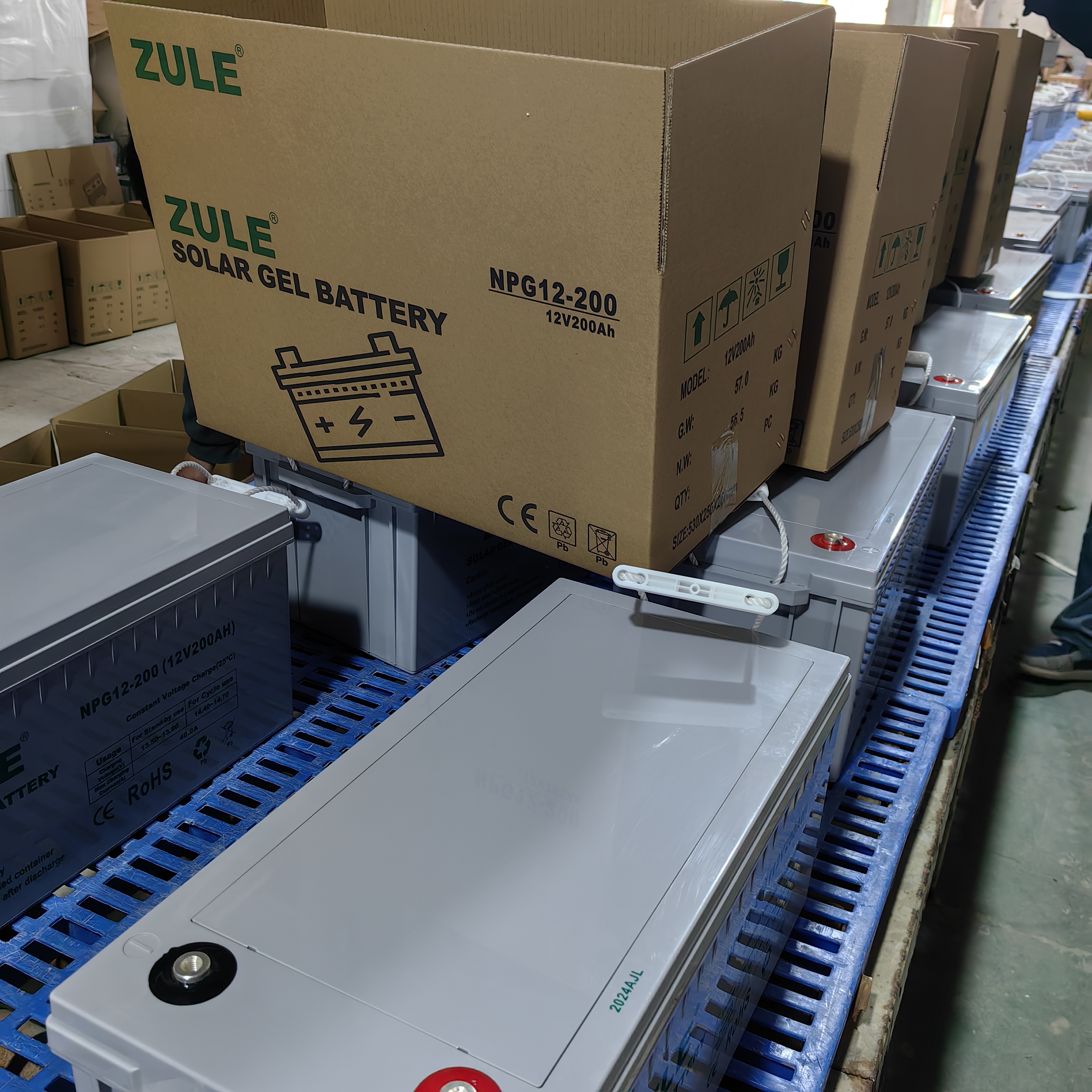 Свинцово-кислотная солнечная батарея имеет длительный срок службы: 3000 циклов, 12V200ah, аккумуляторная домашняя аккумуляторная батарея