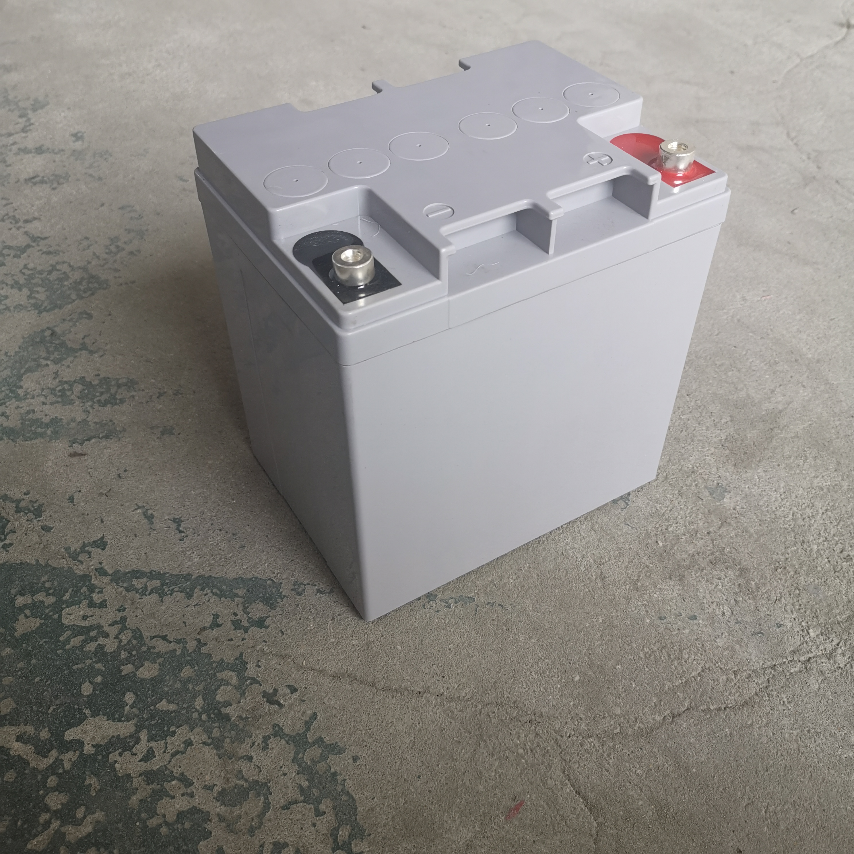 Перезаряжаемая солнечная батарея глубокого цикла по заводской цене 12 В 24 Ач гелевая батарея AGM для домашнего питания 