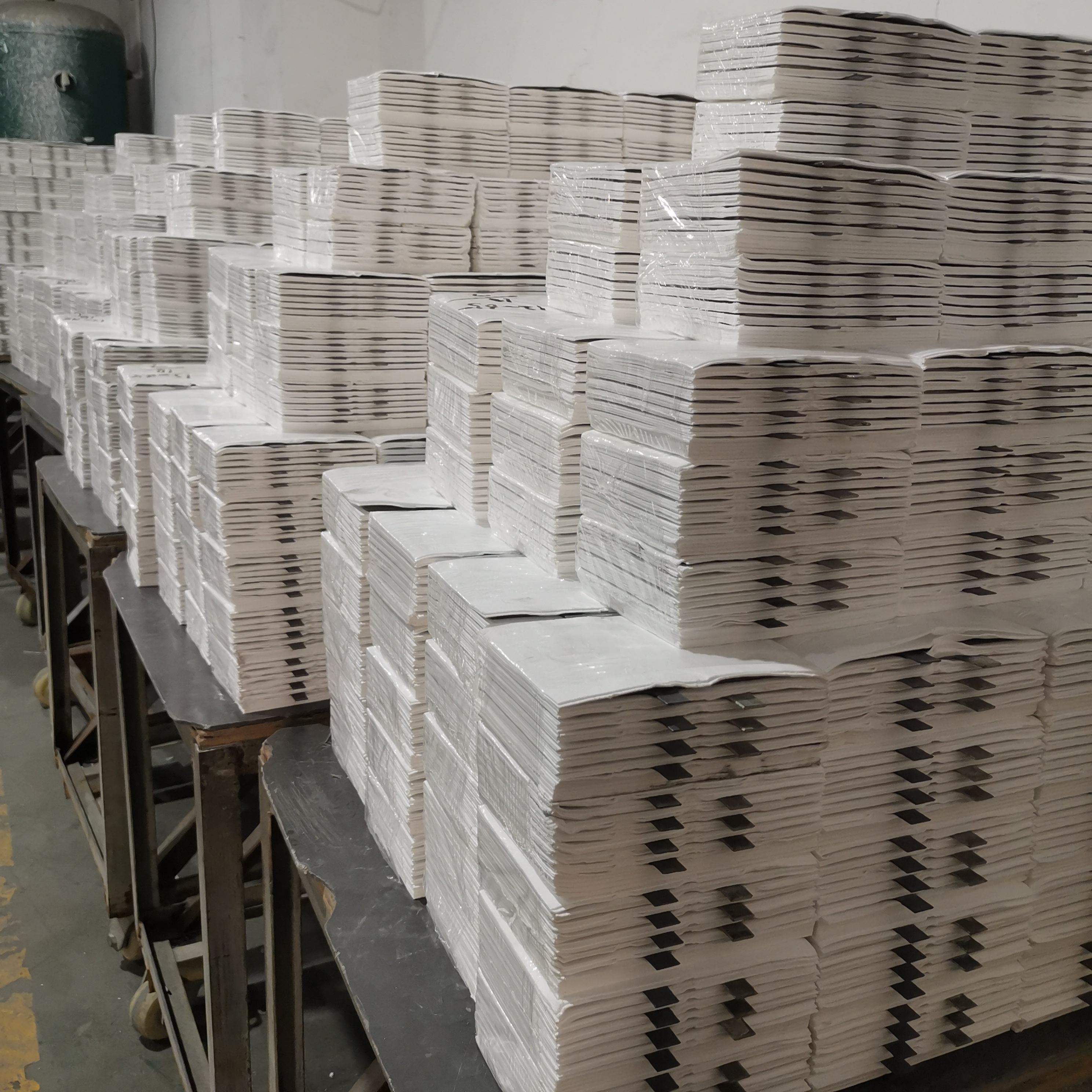 Подлинная низкая цена 12V70Ah аккумуляторная батарея для хранения солнечной батареи