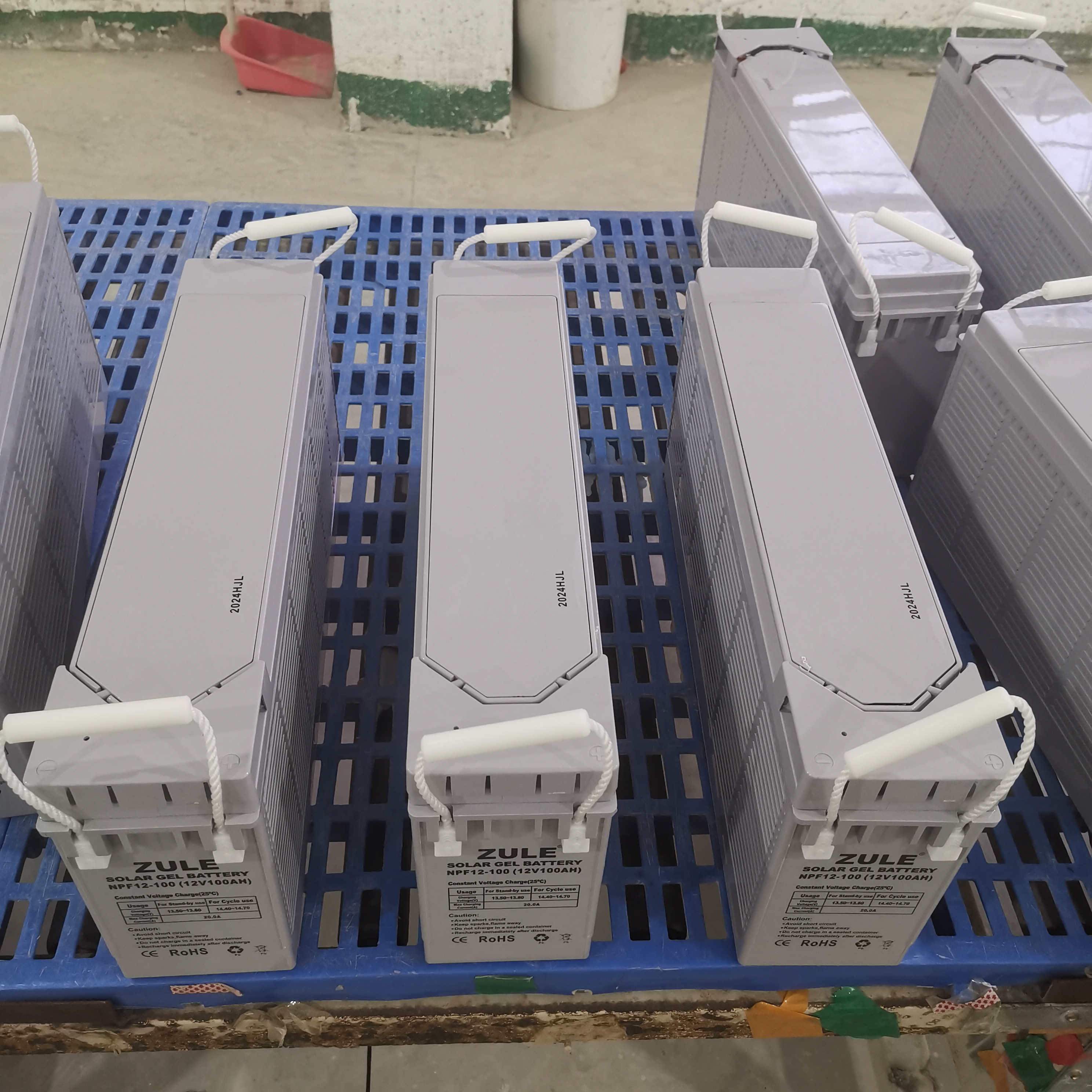 Аккумуляторные батареи 12V100Ah, произведенные в Китае, резервная батарея