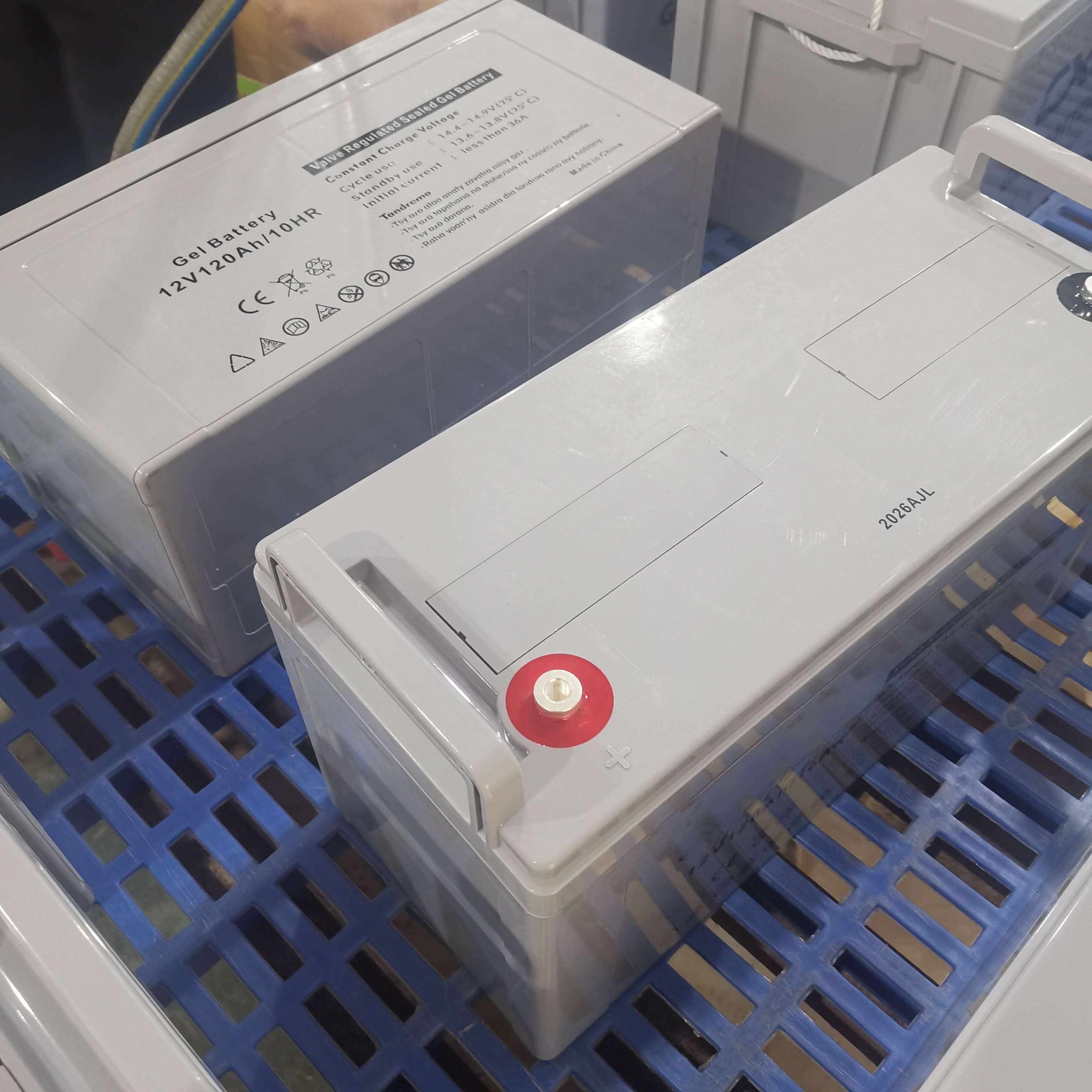 Гелевая солнечная батарея глубокого цикла 12 В 120 Ач — бесшумный сердечник для бытовых систем хранения и серверных стоек резервного копирования